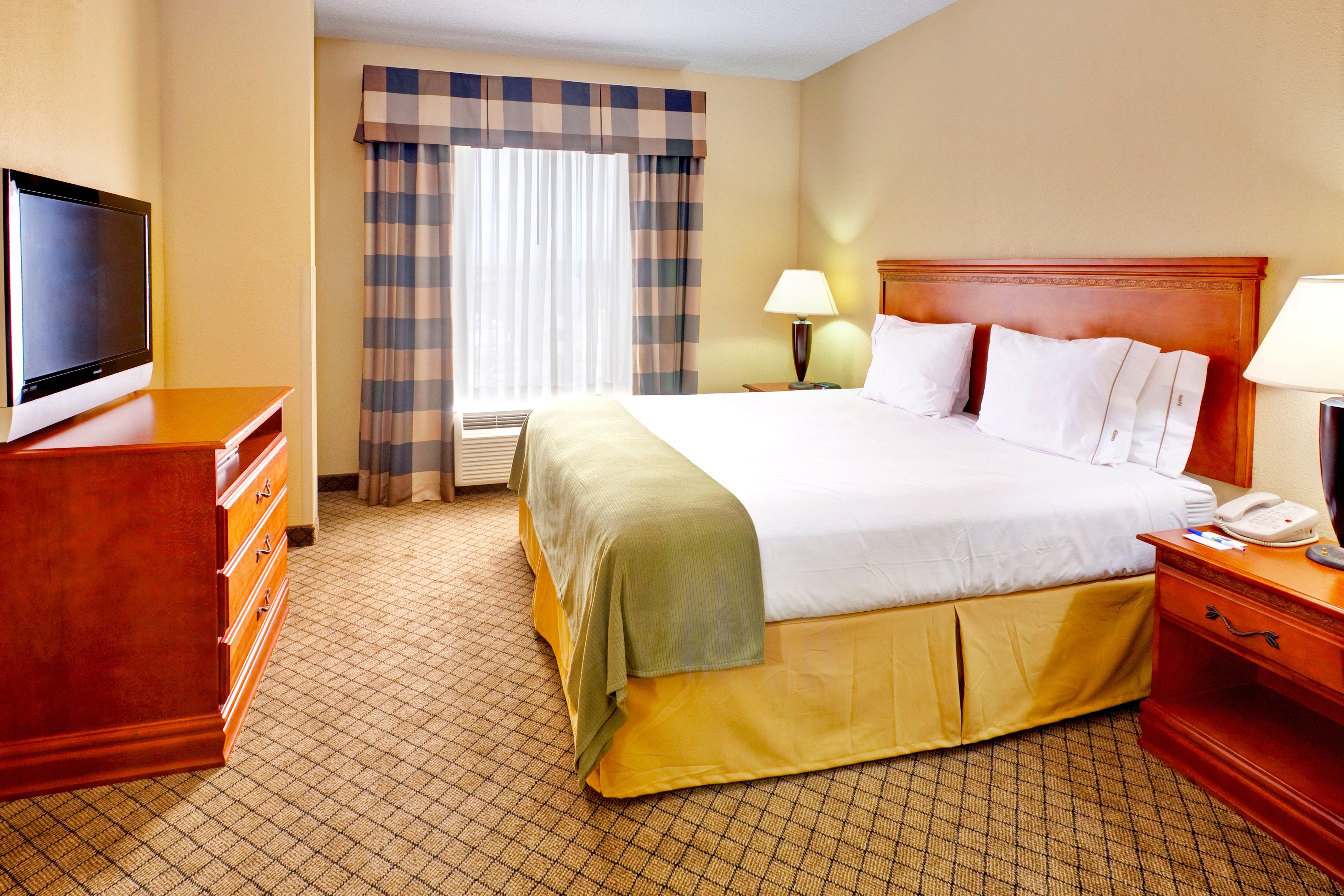 Holiday Inn Express & Suites Greenwood Oda fotoğraf